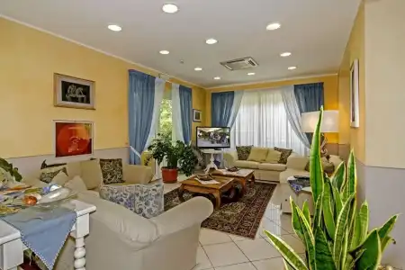 Villa Costanza Boutique - 10