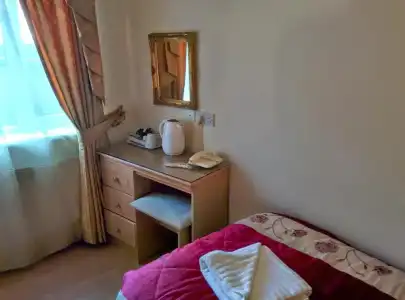 Acorn Guest House - 38