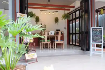 Yen Aura Boutique - 14