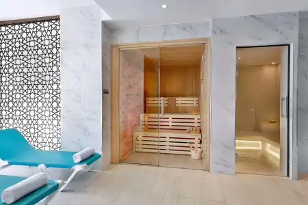 DoubleTree by Hilton Resort & Spa Marjan Island - 18