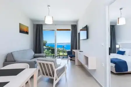 Sun and Sea Plus Resort - 27