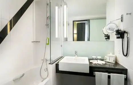 Holiday Inn ZÜRICH - MESSE by IHG - 75