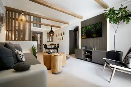 Floria Suites - 90