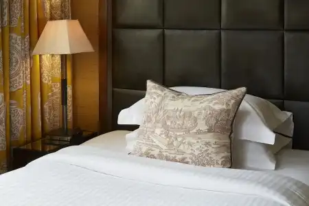 The Mandeville - 63
