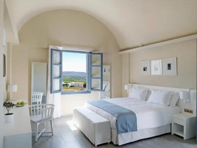Acroterra Rosa Luxury Suites & Spa - 45