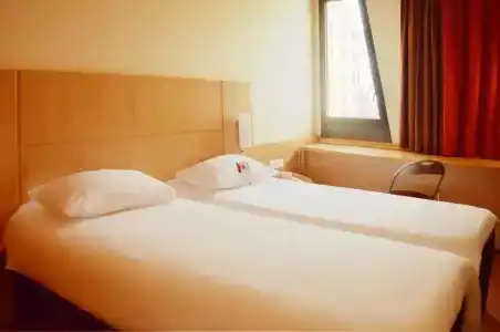 Ibis Marseille Centre Euromed - 58