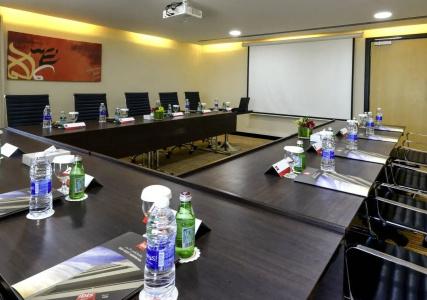 Ibis Seef - 17