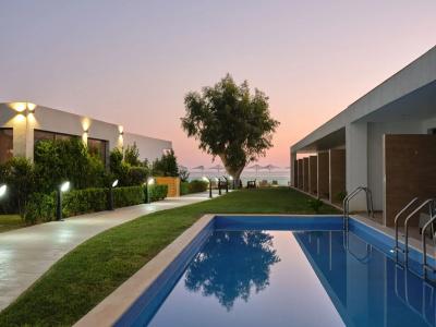 Cavo Orient Beach & Suites - 17