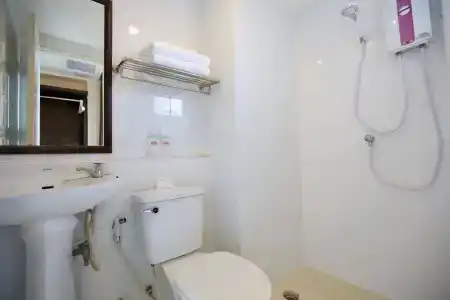 Synsiri 3 Ladprao 83 Apartment - 8