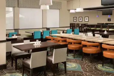 Hilton Garden Inn Winston-Salem/Hanes Mall - 19