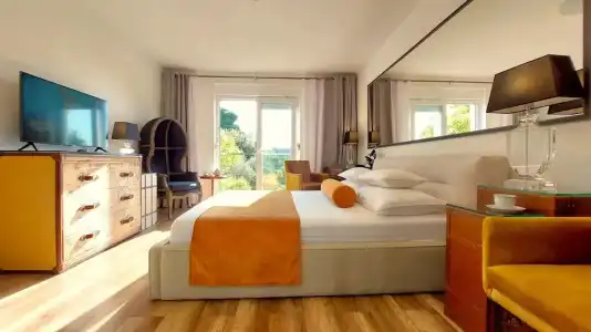 Refresh Boutique Apartments - 138