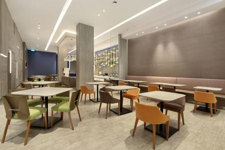 Holiday Inn Express Jakarta Wahid Hasyim by IHG - 40