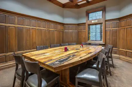 Best Western Premier Mariemont Inn - 13