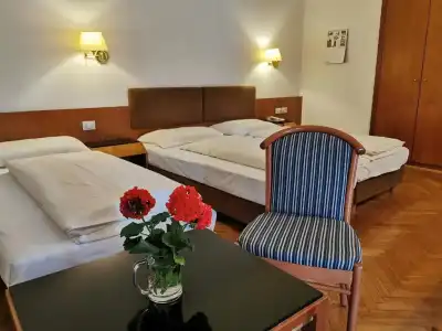 Adria - 62