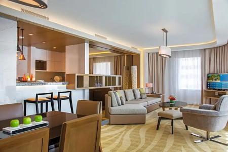 Towers Rotana - 102