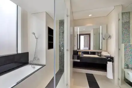 DoubleTree by Hilton Doha - Al Sadd - 48