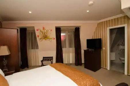 Boutique Monaco - 33