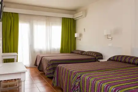 Sol y Miel Hostal - 118