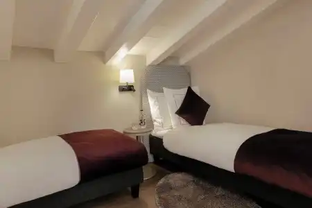 Schloss Zermatt - 74