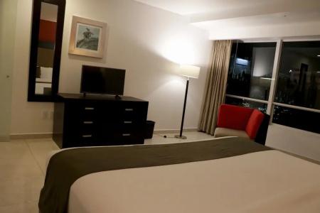 & Suites PF - 89