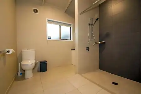 Middlemore Motel - 62