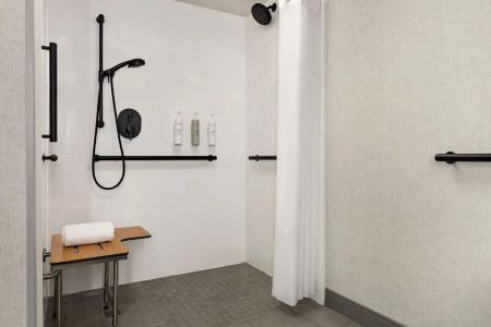 Hampton Inn & Suites Greenville-Downtown-RiverPlace - 40