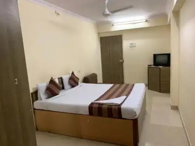 Lucky Serviced Apartments – Near BKC - 35