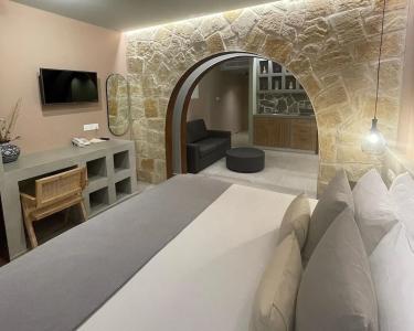 Vrachia Beach & Suites - Adults Only - 5