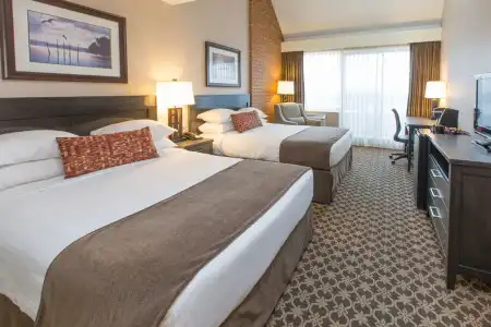 Embassy Inn - 85