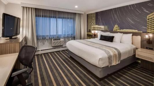 Best Western Plus Milwaukee West - 71