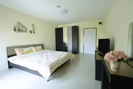 42 Place Service Apartment - 1