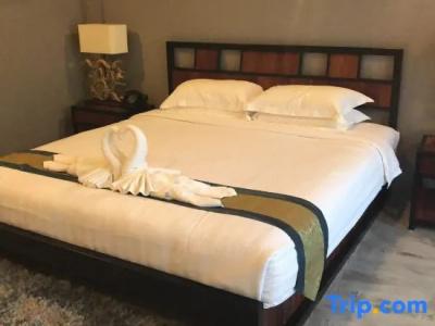 Sannot Riverside Boutique - 40