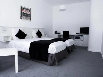 Hôtel Satellite - 44