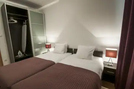 Corvin Center Suites - 3