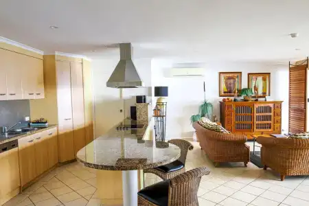 Cairns Aquarius - 132