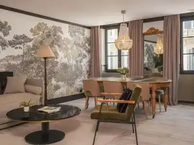 Maisons du Monde Hôtel & Suites - Marseille Vieux Port - 83