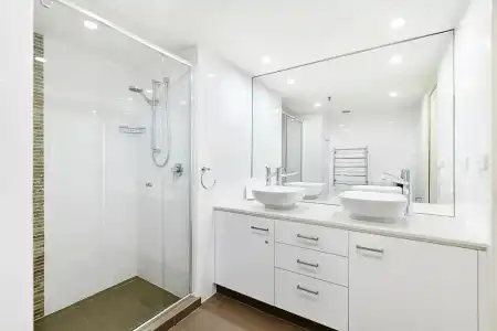 Surfers Century Oceanside Apartments - 116