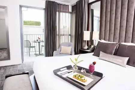 Graduate by Hilton Dallas - 104