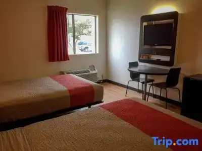 Motel 6 Woodway, TX - 41