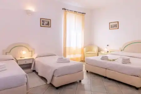 Cavour - 33
