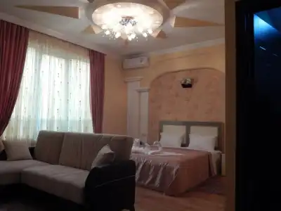 Lux Palace - 2