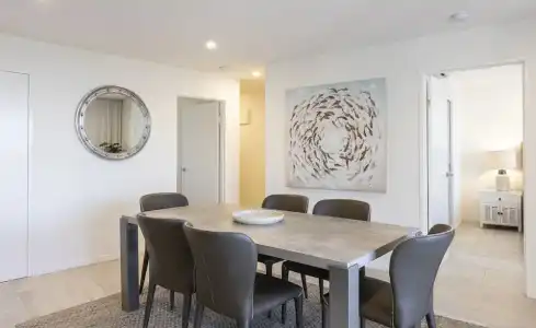 Bay Royal Apartments - 125