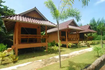 Lanta Pearl Beach Resort - 38