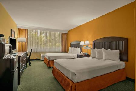 Airport Honolulu, Trademark Collection by Wyndham - 6