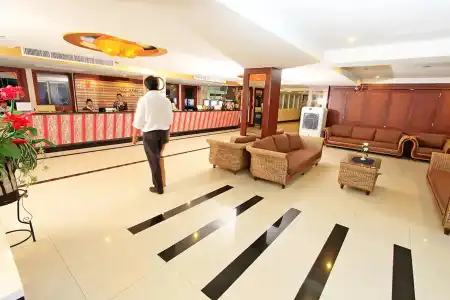 Convenient Grand (SHA Extra Plus) - 23