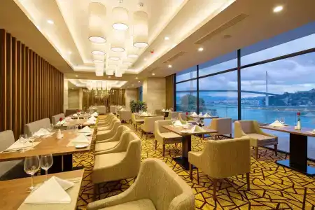 Wyndham Legend Halong - 26