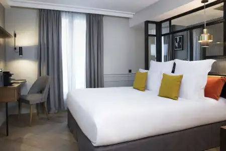 Maison Elle Paris - 1