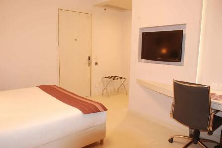 Sarovar Portico Naraina Delhi - 48