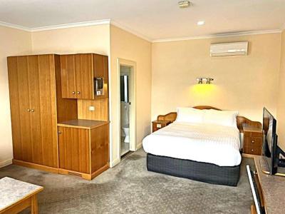 Glenelg Motel - 5
