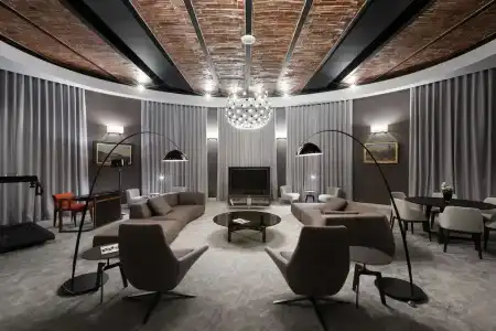 BANKHOTEL - 43